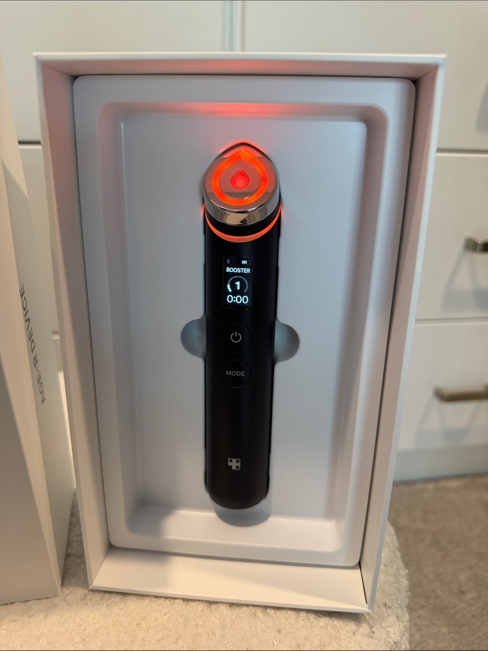AGE-R Booster Pro Facial Device — Black - Picture 2 of 5